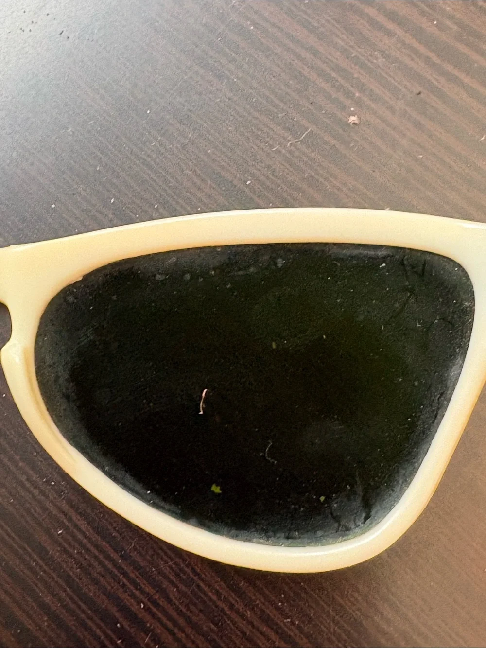 Vtg Italian cat eye sunglasses cream rhinestone accents green lens made in Italy